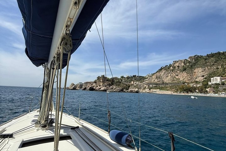 Sailing Tour Taormina Bay