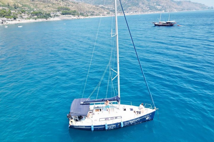 Sailing Tour Taormina Bay