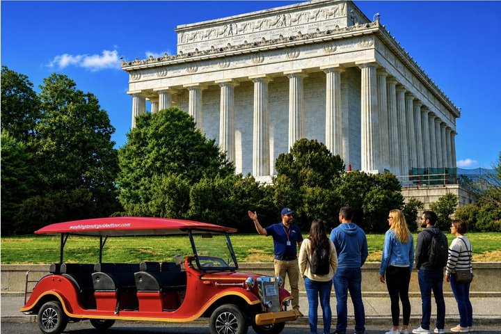Washington DC's Monuments & US History Guided E-Cart Tour