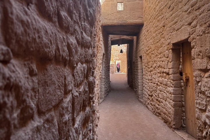 Full-Day Tour from Tabuk: Split Rock of Horeb & Mount Sinai