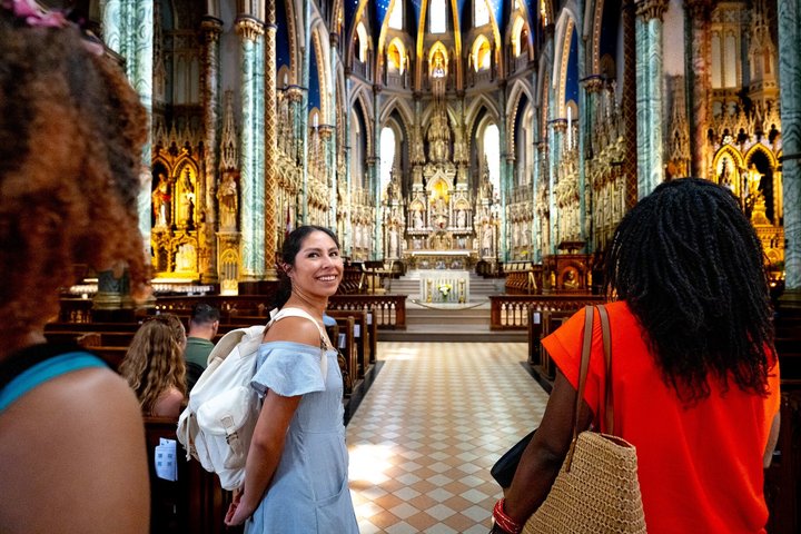 Ottawa Premium City Tour with Parliament Hill & Canal Cruise