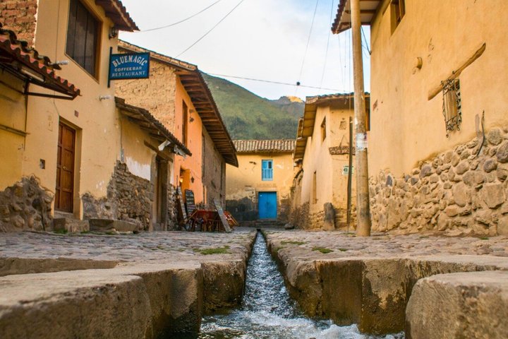 Sacred Valley Tour: Pisac, Maras, Chinchero & Ollantaytambo