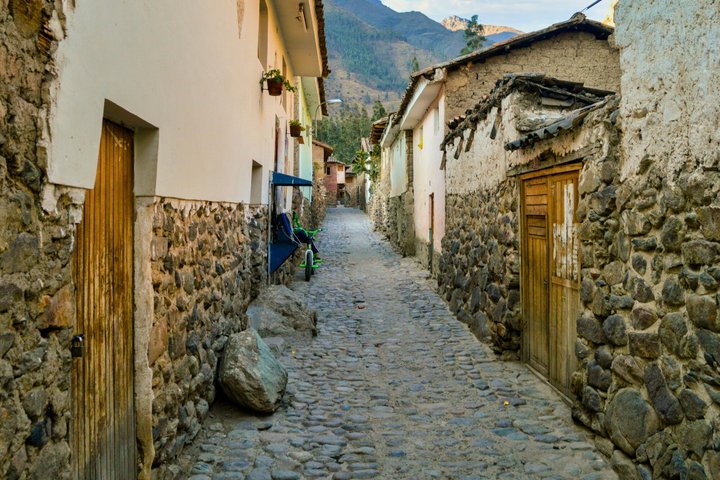 Sacred Valley Tour: Pisac, Maras, Chinchero & Ollantaytambo