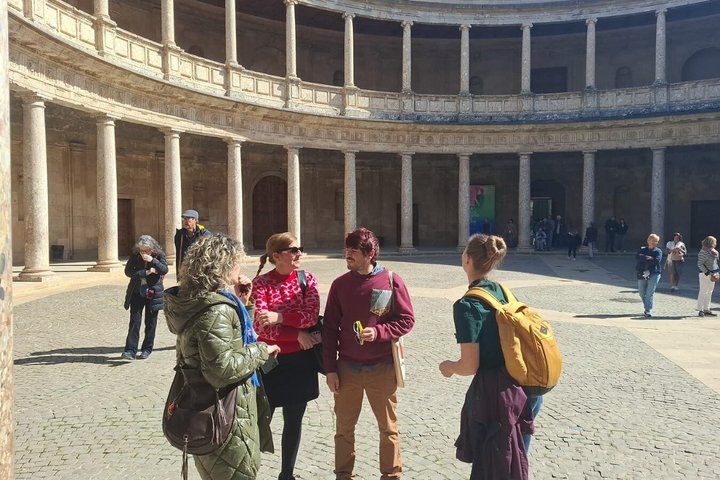 Skip The line Alhambra and Nasrid Palaces Private Tour