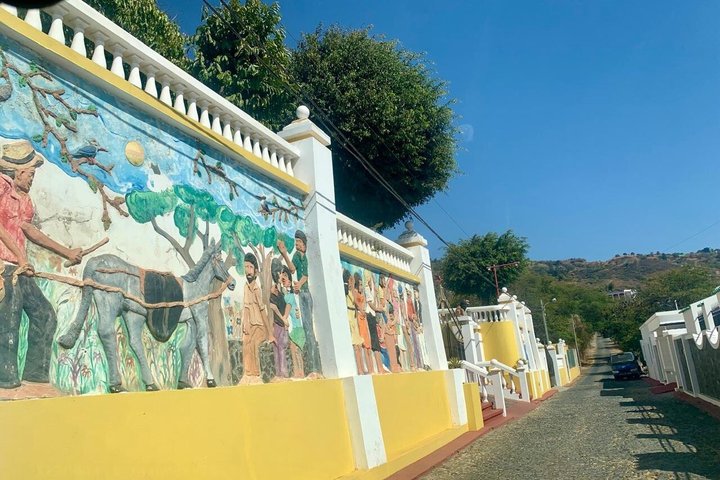 Full day tour of the island with lunch in Mosteiros