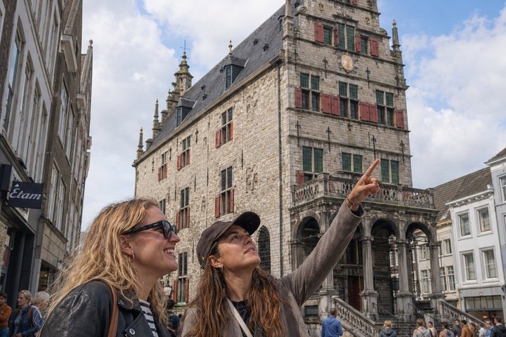 Maastricht Self Guided Sherlock Holmes Murder Mystery Game