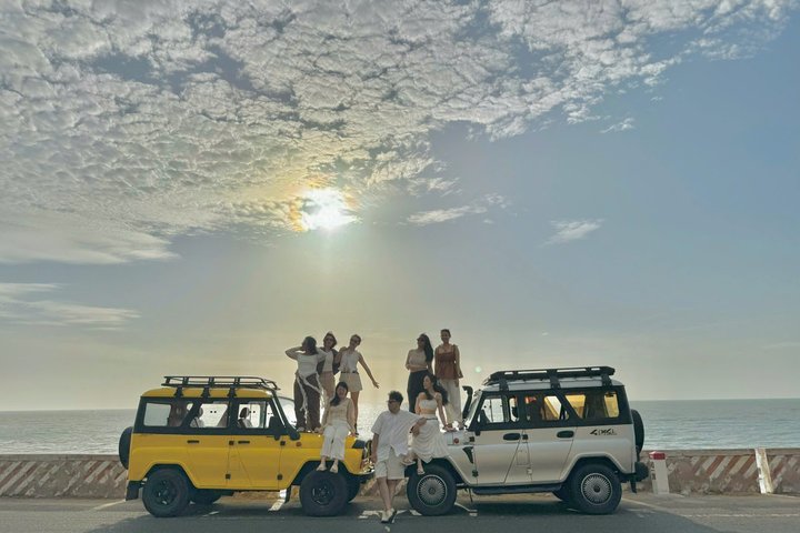 5-Hour Sunrise or Sunset Jeep Tour from Mui Ne