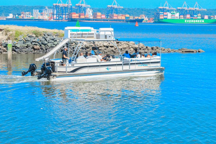 Luxury Harbour Ocean Boat Cruise