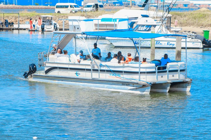 Luxury Harbour Ocean Boat Cruise