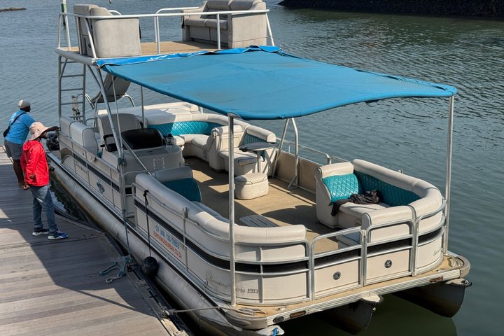 Luxury Harbour Ocean Boat Cruise