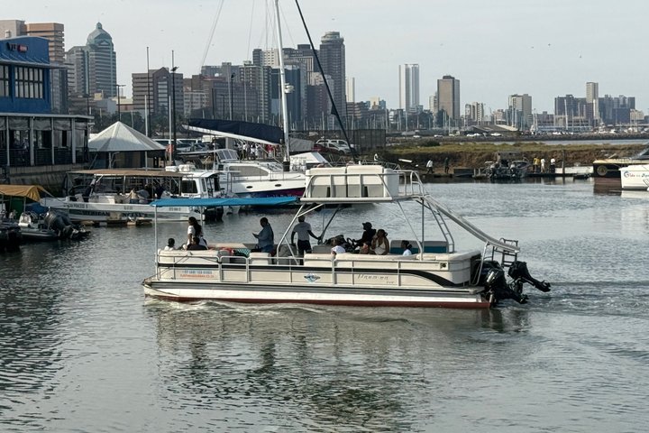 Luxury Harbour Ocean Boat Cruise