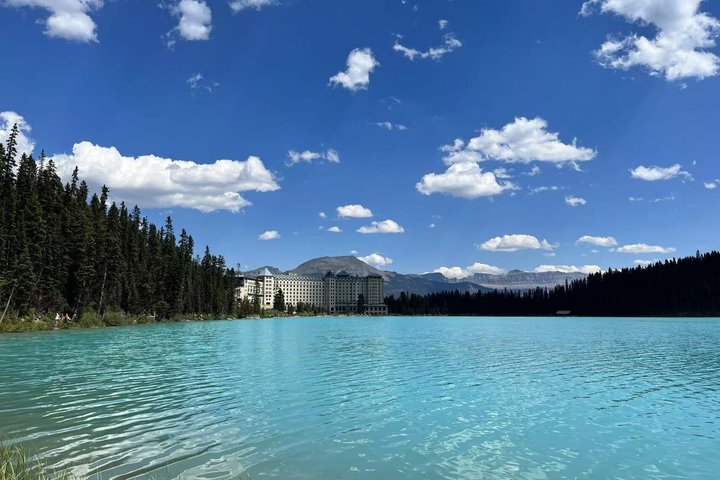 Lake Louise Moraine Lake Day Trip from Banff Calgary Canmore
