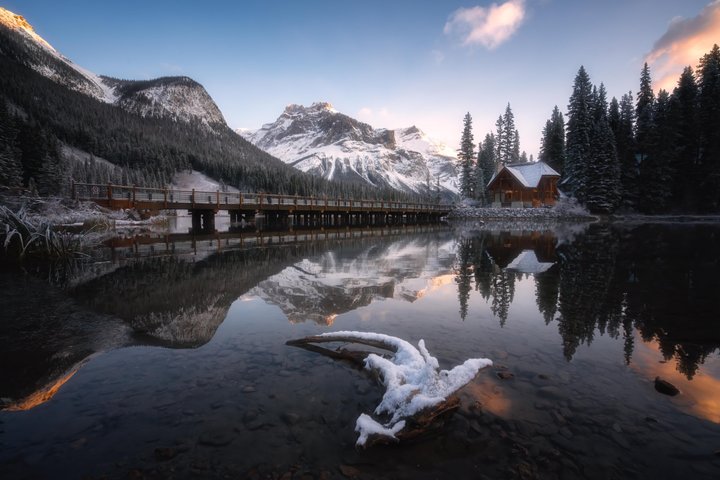 Lake Louise Moraine Lake Day Trip from Banff Calgary Canmore