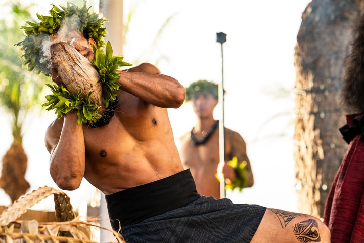 Oahu: Ka Moana Lūʻau at Aloha Tower – Oceanfront Luau Show