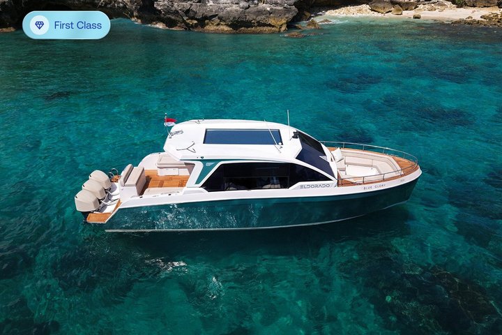 Nusa Penida Premium Day from Bali: Manta Rays, Yacht & Land Tour