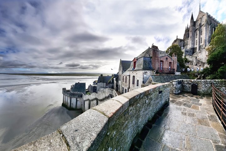 Mont Saint-Michel | with Local Guide & Tickets | From Cherbourg