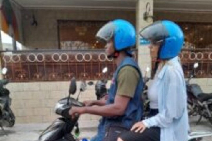 Evening street food in Cotonou 9 motorcycle tastings