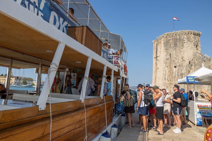 From Trogir: Blue Lagoon Drvenik Islands and Vela Rina Cruise