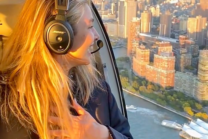 20-25 Min NYC Skyline at Night Helicopter Tour from NJ