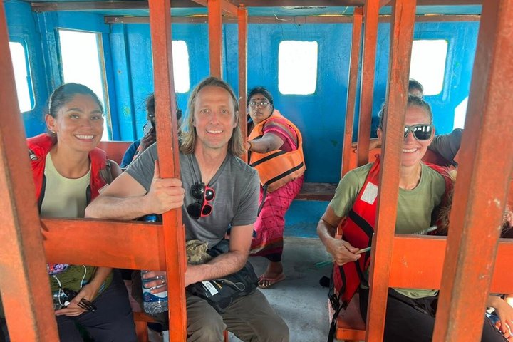 Full Day Tour Delft and Nainativu Island Adventure from Jaffna