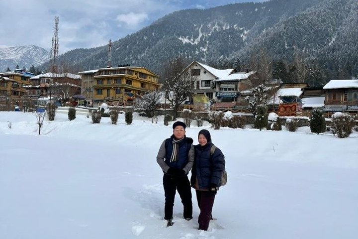 Pahalgam & Aru Valley Tour with Saffron & Apple Farms ex Srinagar