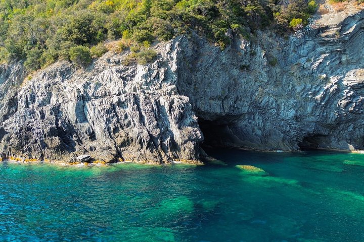 Cinque Terre Boat Tour Departing from Monterosso