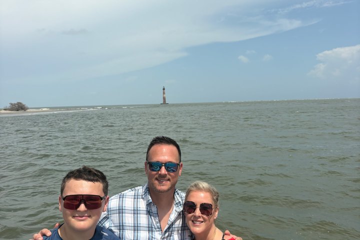Private Folly Beach Dolphin Watching and Shelling tour