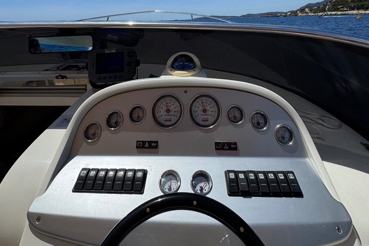 Private Luxury Boat Tour on an Exclusive Day-Cruiser Nice/Monaco