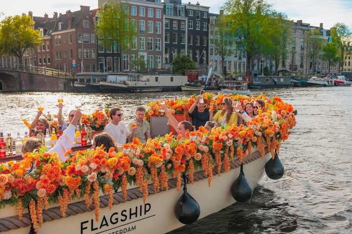 Amsterdam Luxury Canal Cruise + Unlimited Drinks & Bites option