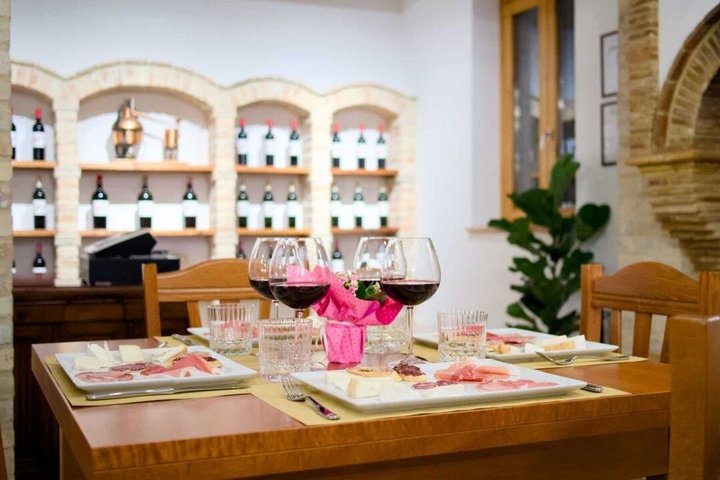 Wine & Local Flavors Tour with Tasting at Cantina D’Erasmo