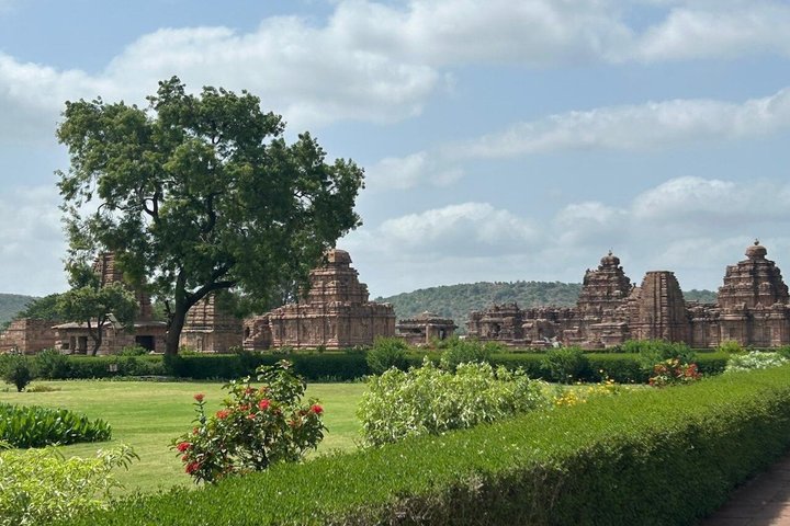 Hampi/Chitradurga/Badami/Aihole/Pattadkal from Bangalore in 3days