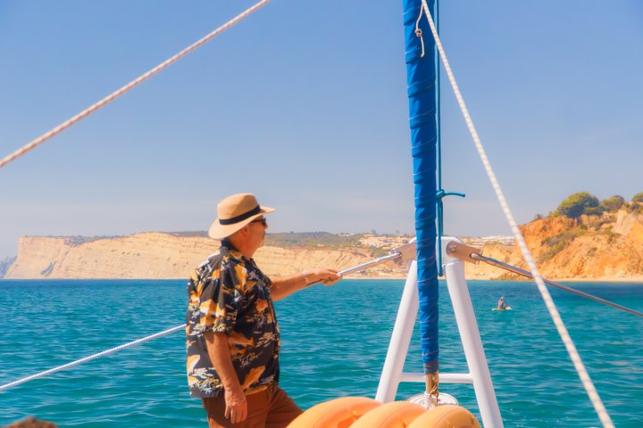 Golden Coast Sailing Tour for 3.5 hours in Ponta da Piedade Lagos