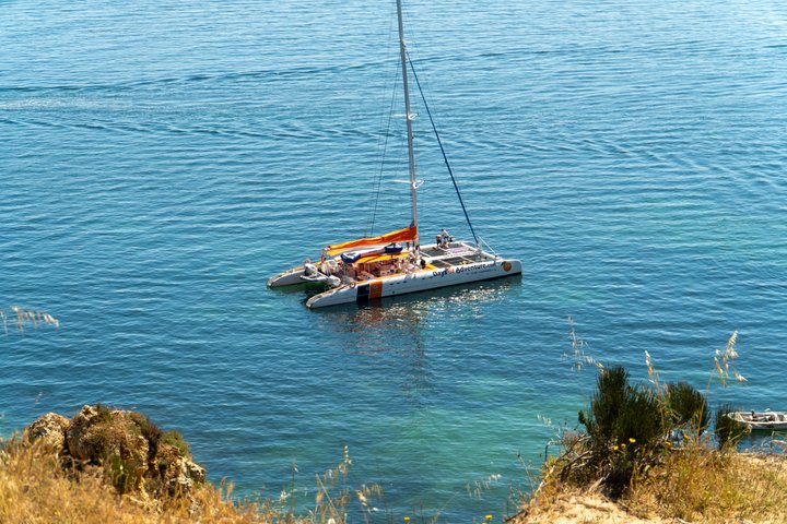 Golden Coast Sailing Tour for 3.5 hours in Ponta da Piedade Lagos