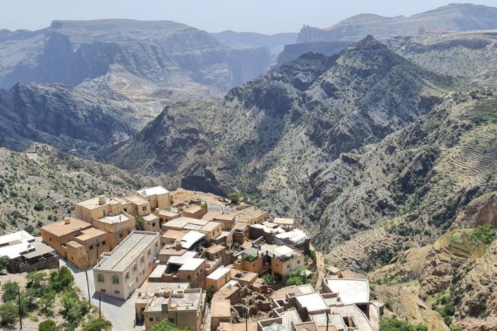 Shared Nizwa and Jebel Akhdar Tour from Muscat