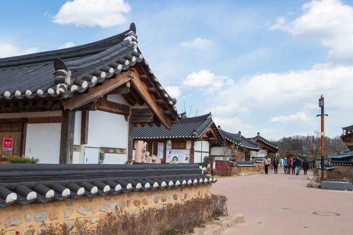 Gyeongju: Small Group Tour with Busan & Gyeongju Pick-up