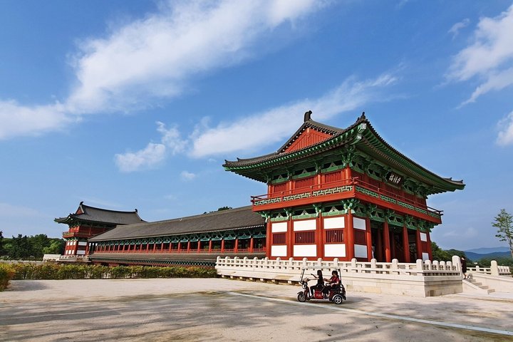 Gyeongju: Small Group Tour with Busan & Gyeongju Pick-up
