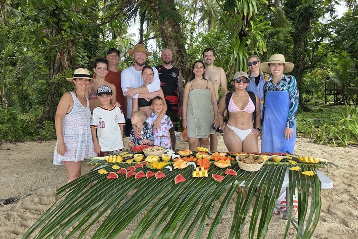 Bocas del Toro Island Hopping Day Tour in Zapatilla Beach