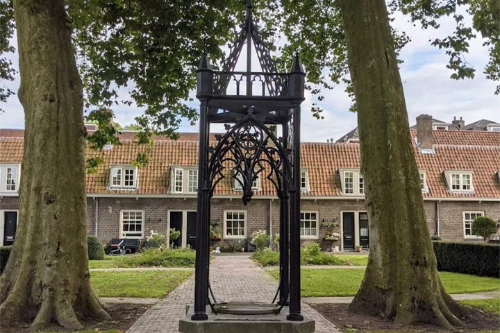 Dordrecht: A Self-Guided Walking Tour of Holland's Oldest City