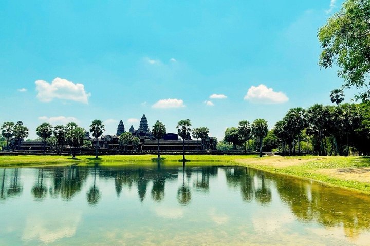 Luxury Angkor Wat Private Tours & Professional Photography