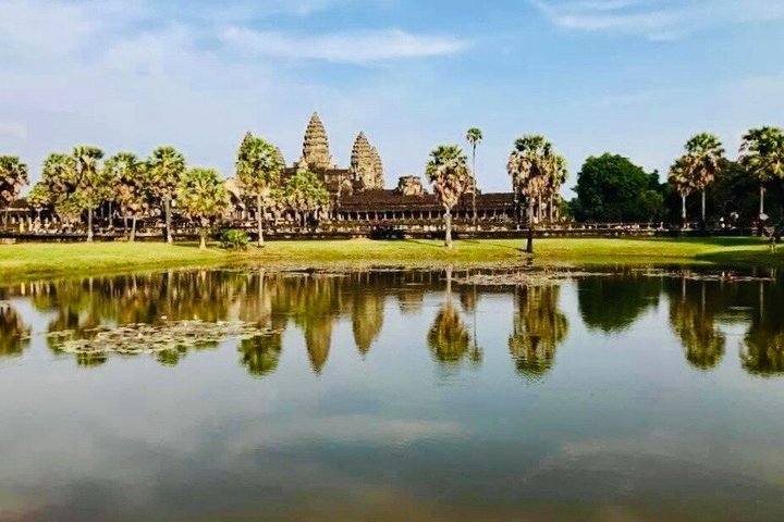 Luxury Angkor Wat Private Tours & Professional Photography