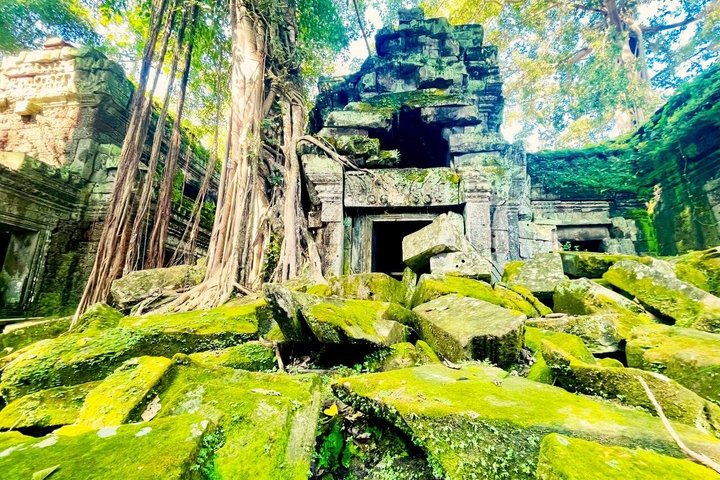 Luxury Angkor Wat Private Tours & Professional Photography