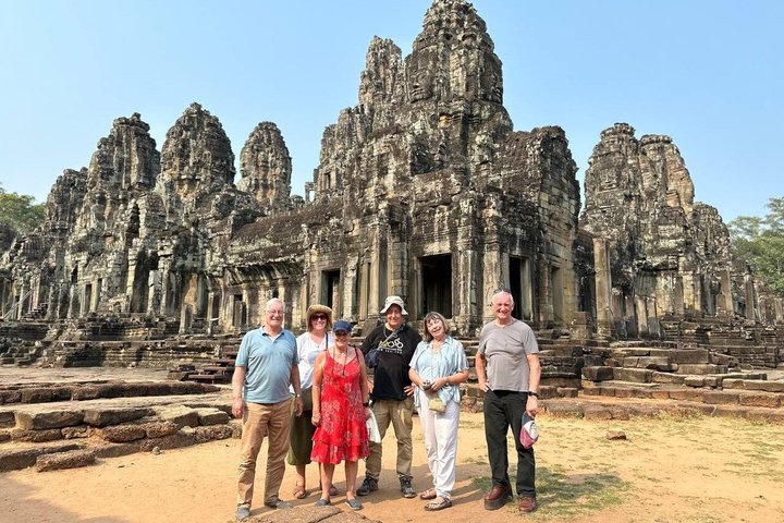 Luxury Angkor Wat Private Tours & Professional Photography