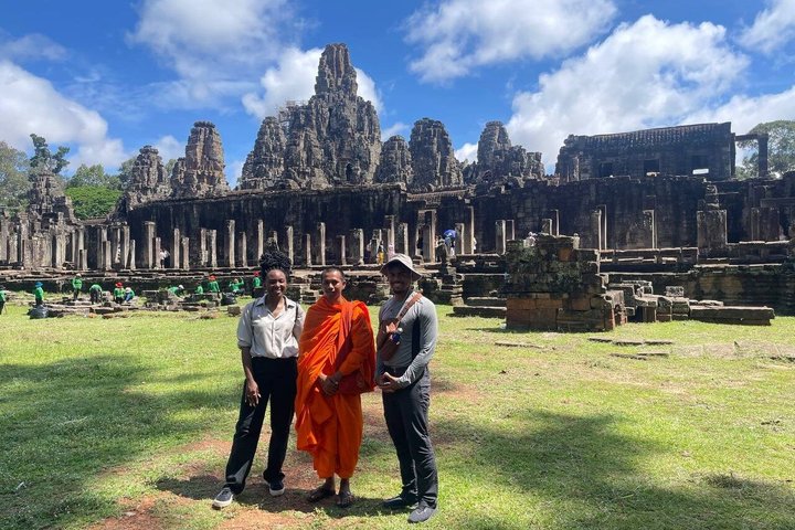 Luxury Angkor Wat Private Tours & Professional Photography