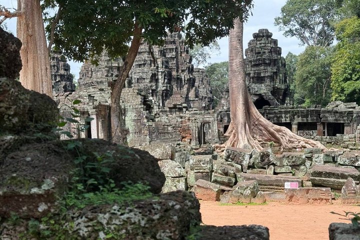 Luxury Angkor Wat Private Tours & Professional Photography