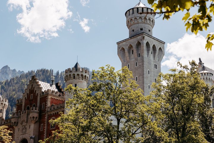 Neuschwanstein Castle and Linderhof Day Tour from Munich