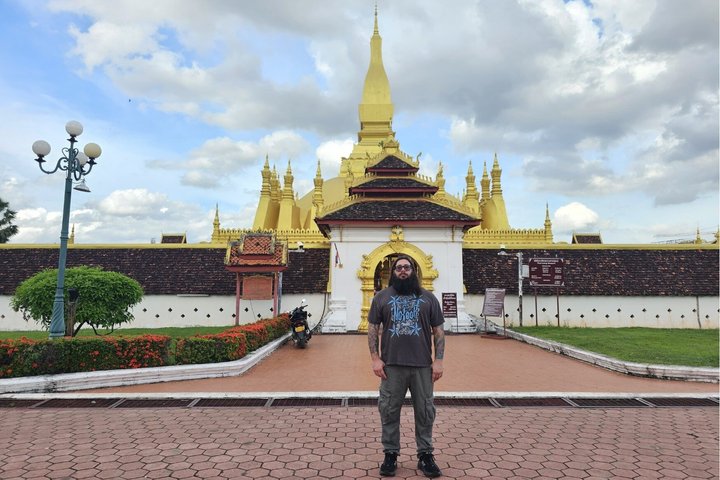 Vientiane: 100% Private & Personalized City Tour with Car & Guide