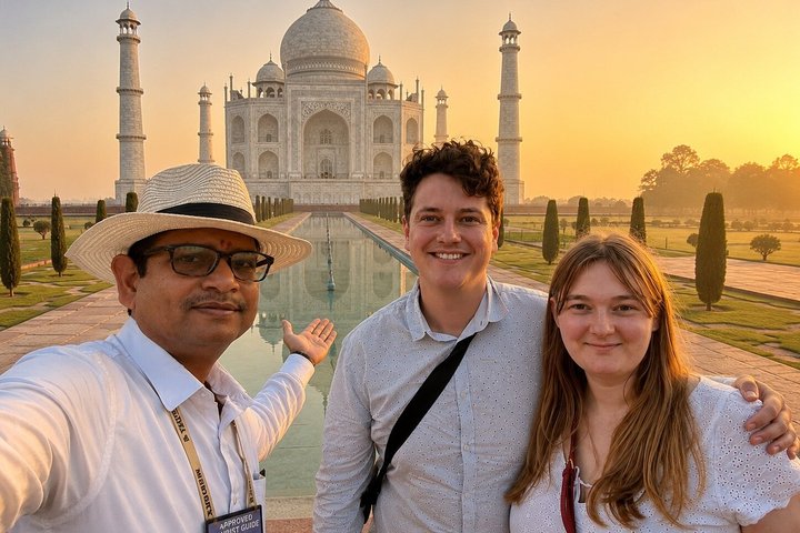 Private 3-Day Taj Mahal Shore Excursion with Flights & Hotels
