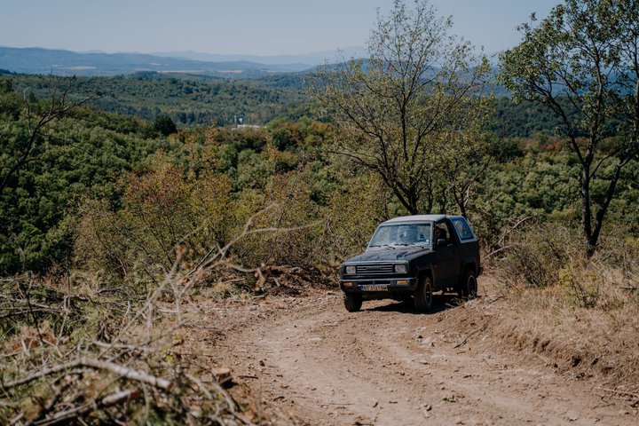 Monasteries and Waterfalls Tour from Veliko Tarnovo