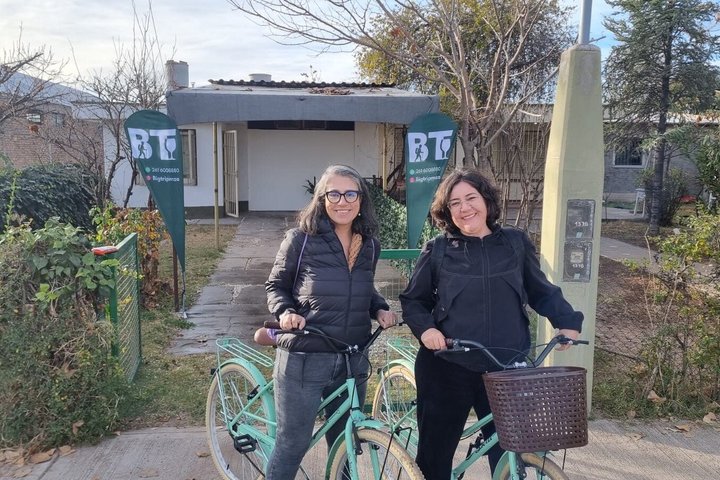 Bike Tour with Winery and Olivicola Tastings