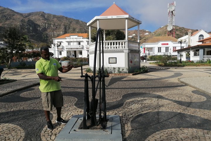 Tour of the island of Brava by van